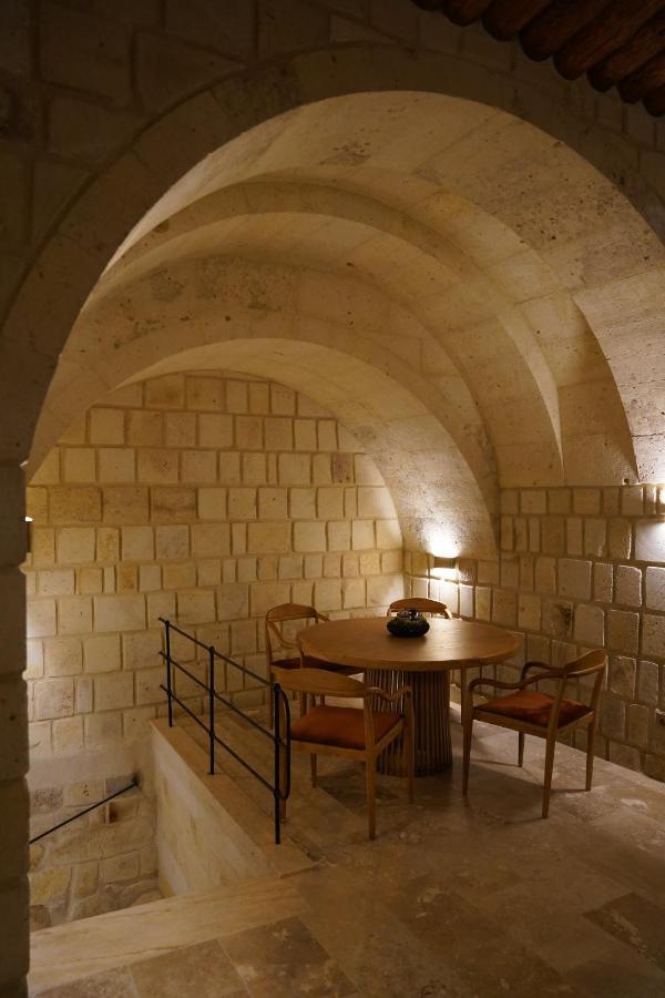 Evanthia Cave Suites ウルギュップ エクステリア 写真