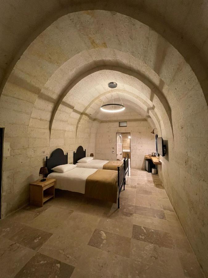 Evanthia Cave Suites ウルギュップ 部屋 写真