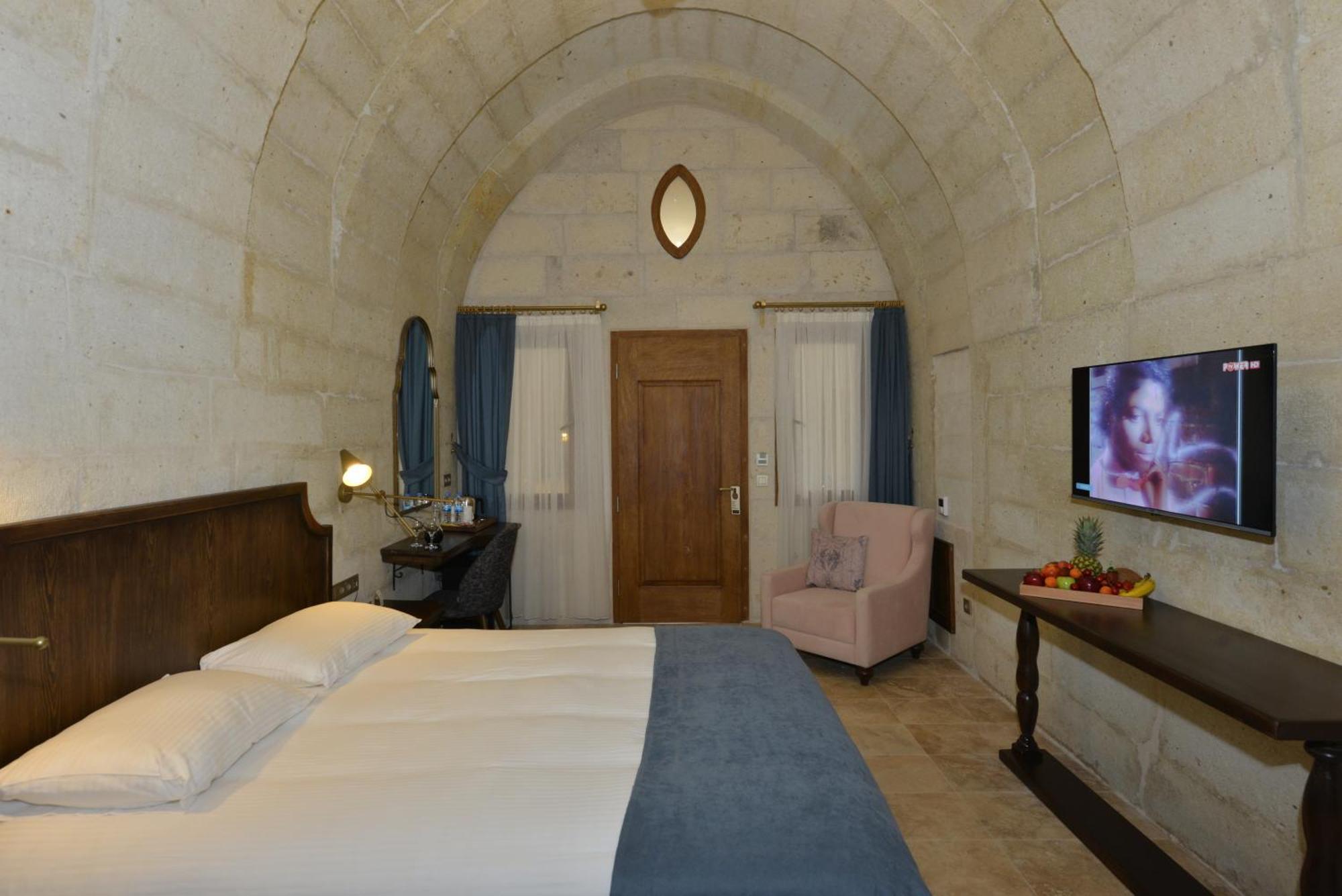 Evanthia Cave Suites ウルギュップ 部屋 写真