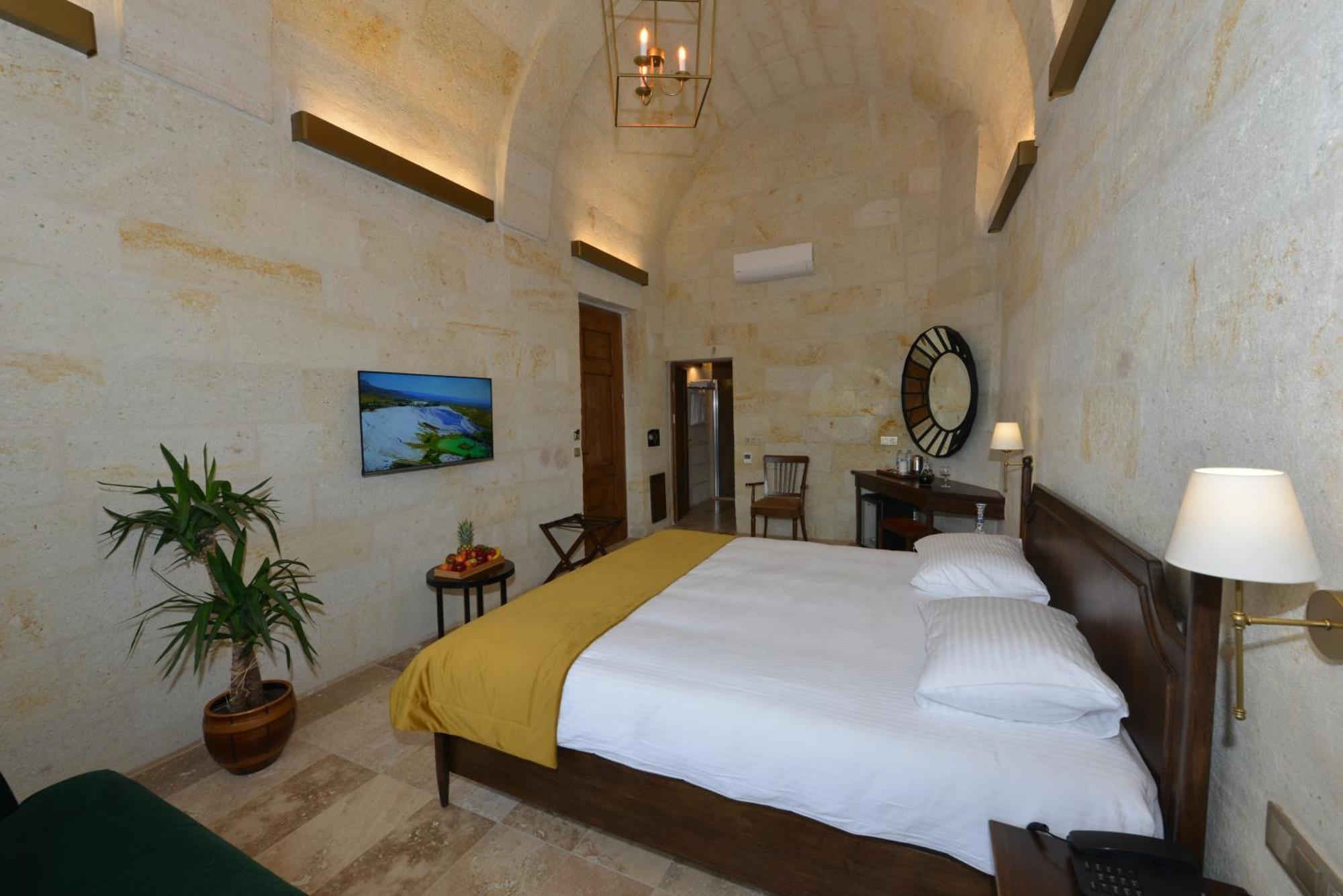 Evanthia Cave Suites ウルギュップ 部屋 写真