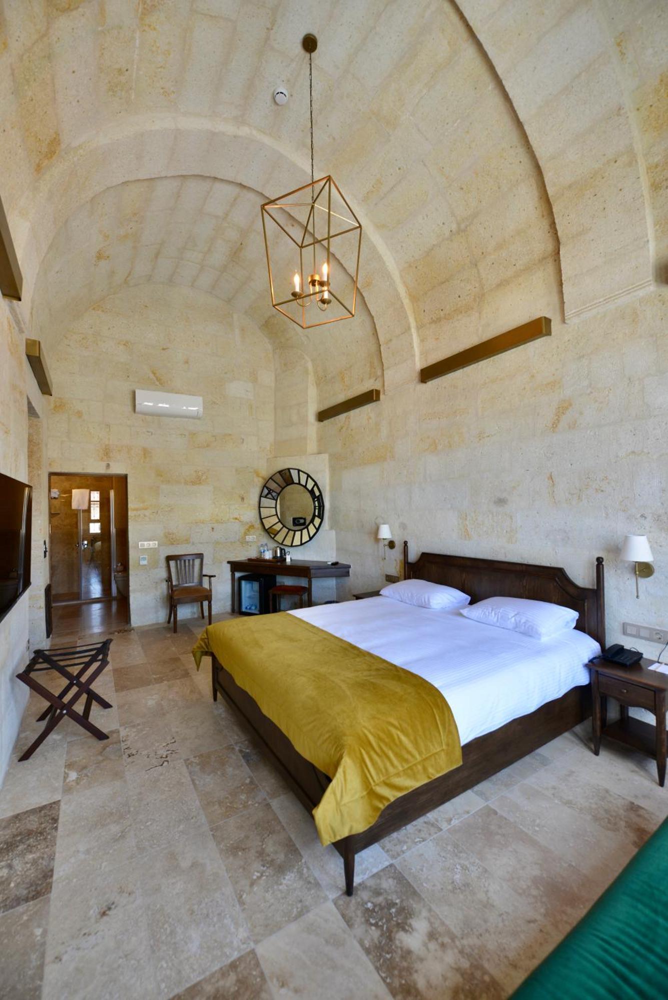 Evanthia Cave Suites ウルギュップ 部屋 写真