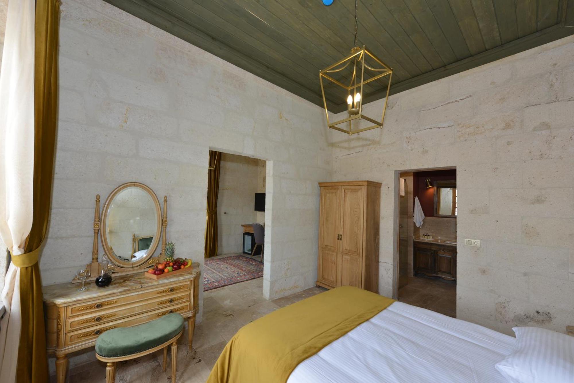 Evanthia Cave Suites ウルギュップ 部屋 写真