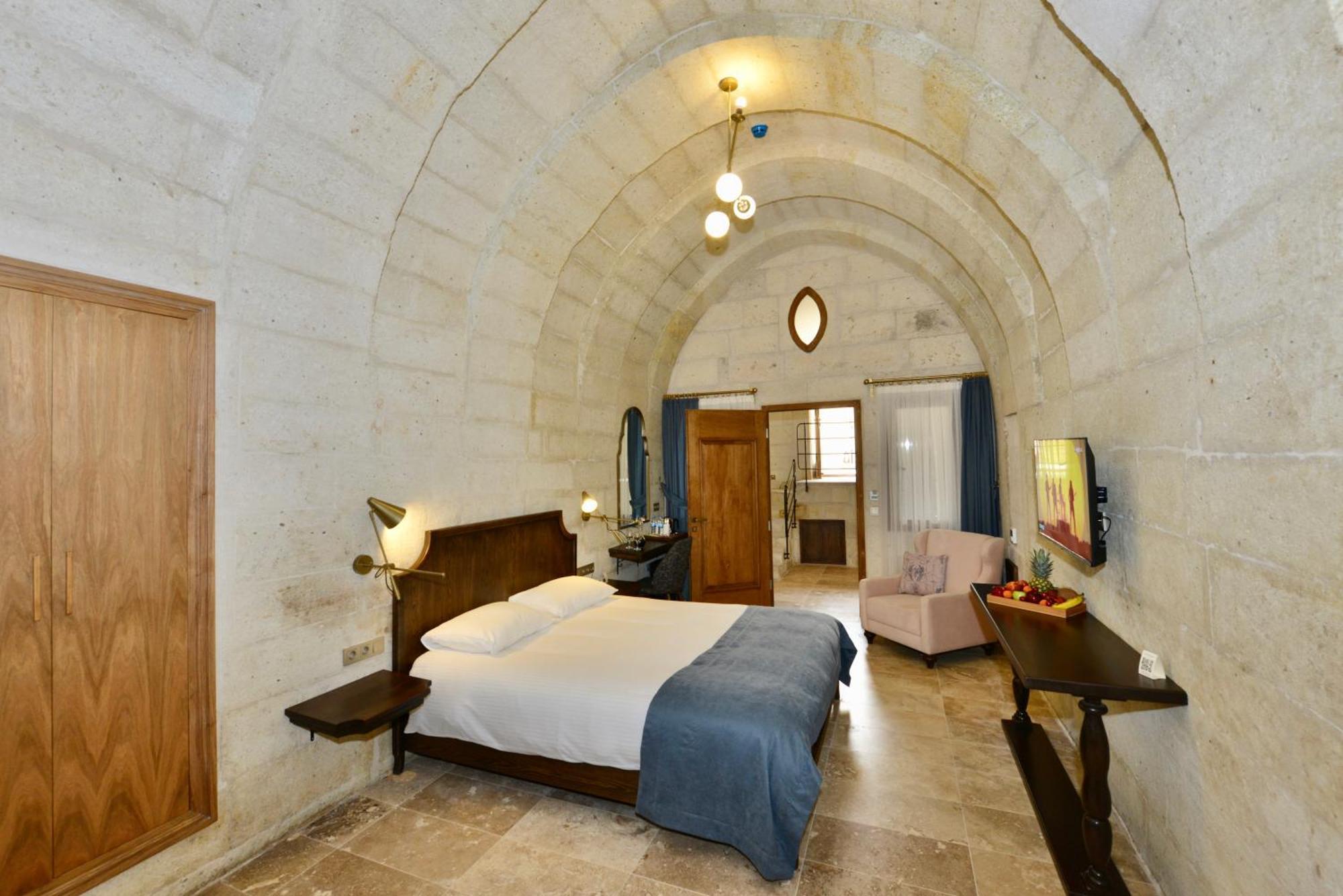 Evanthia Cave Suites ウルギュップ 部屋 写真