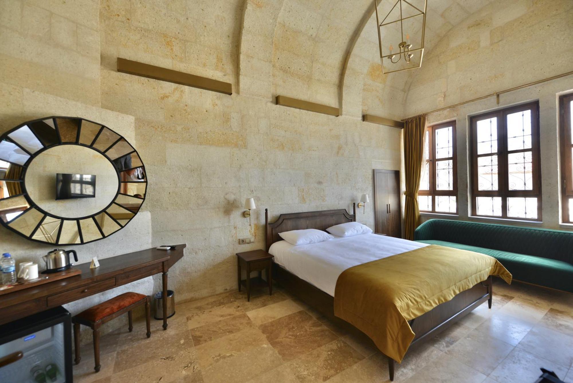 Evanthia Cave Suites ウルギュップ 部屋 写真