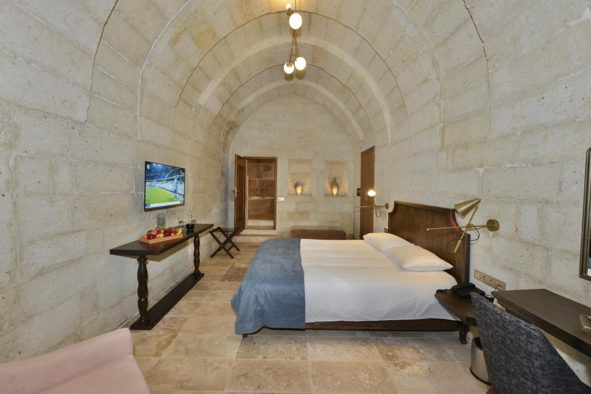 Evanthia Cave Suites ウルギュップ 部屋 写真