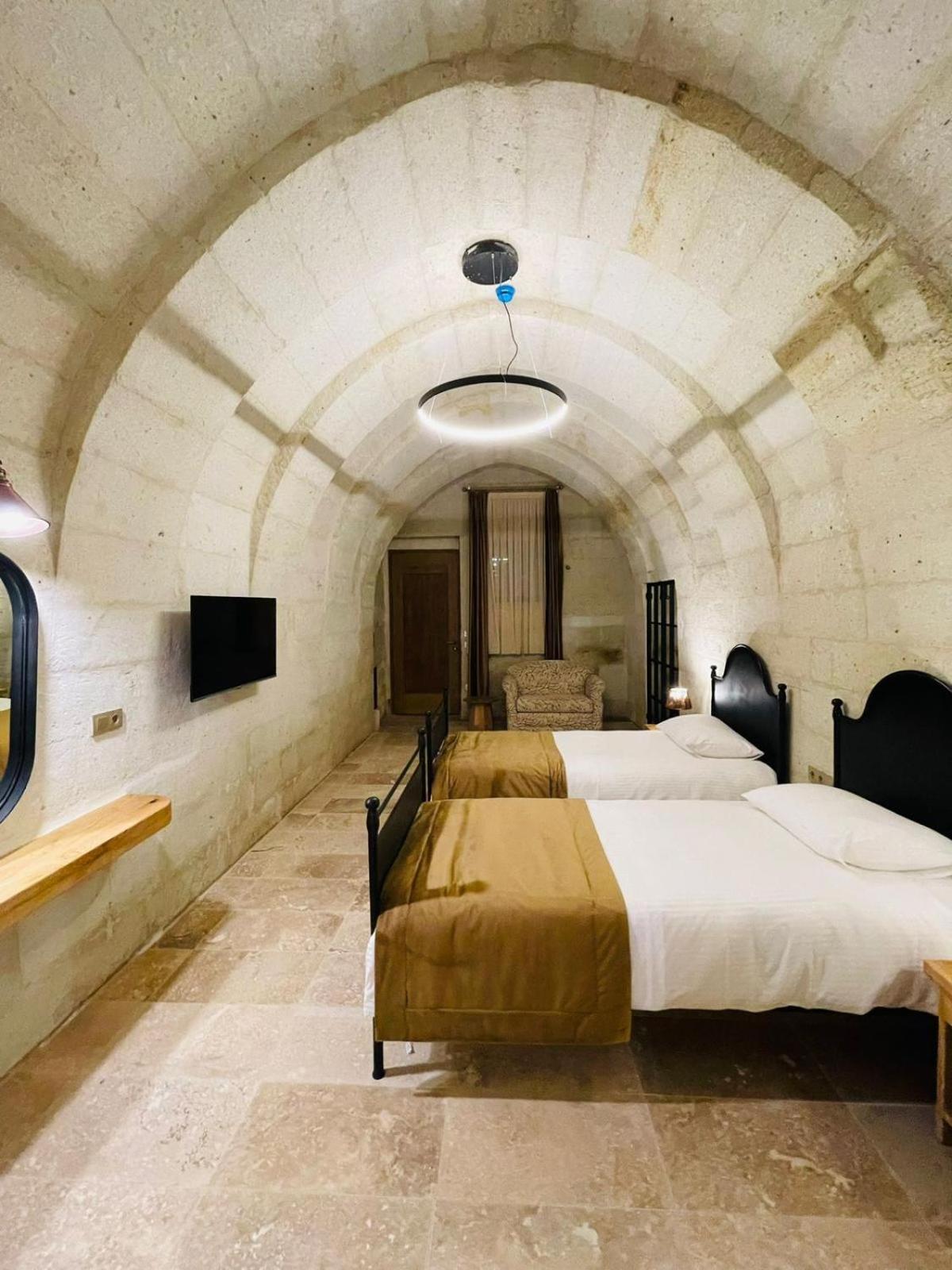 Evanthia Cave Suites ウルギュップ 部屋 写真